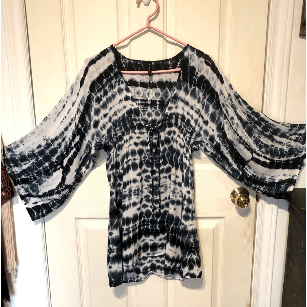 Raviya Blue Tie Dye beach coverup